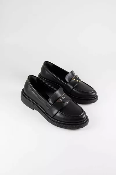 Dames Gouden Gesp Gedetailleerde Gewatteerde Zool Zwarte Loafer Schoenen