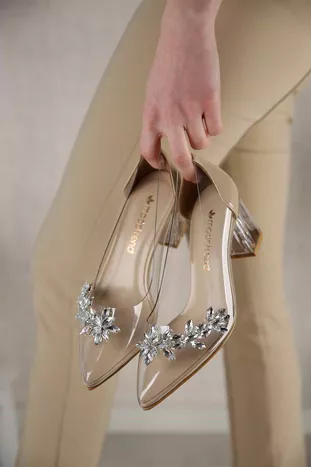 Kadın Şeffaf Taşlı Topuklu Ayakkabı Ten Rugan