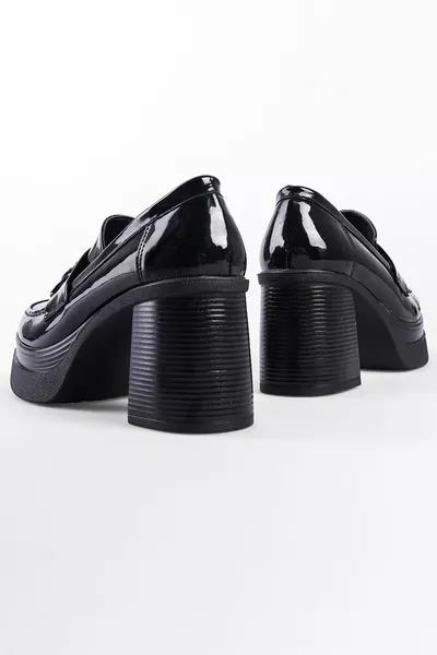 Round Toe Tasseled Mid-Heeled Women's Loafer