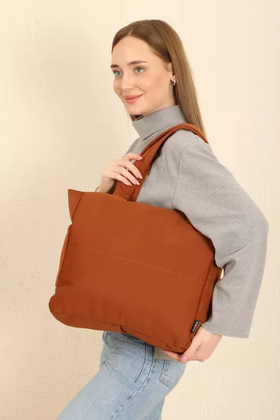 Tile  3 scomparti laterali 2 tasche dettagliate chiusura con cerniera tela borsa da braccio e tracolla da donna B: E: