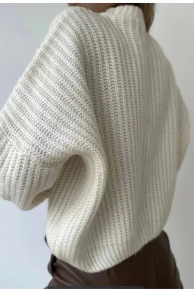 Свободен пуловер с кръгло деколте  години размер 2xs