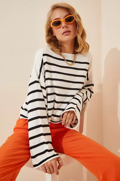 Pull en maille courte oversize rayé noir et blanc femme 