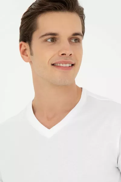 تي شيرت بيسك أبيض للرجال 