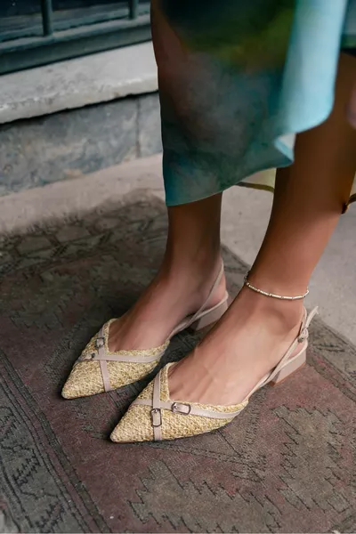 فيلينا بيج قش مشبك مفصل ربطة عنق الكاحل نسائية باليه مسطحات