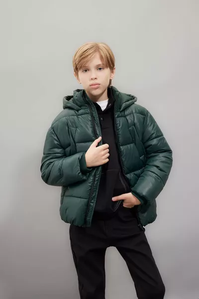 Boys' Waterproof Hooded Puffer Jacket with Zipper and Pockets WN