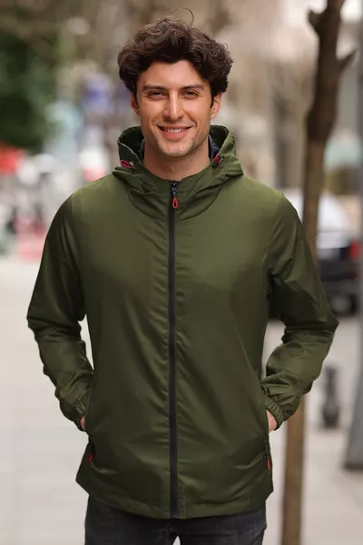 Herren Regenjacke mit Kapuze, Taschen, wasserabweisend, olivgrün gefüttert - Windjacke