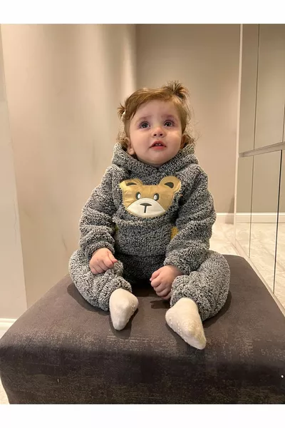 Winterlicher Welsoft-Luxus-Babyanzug mit Teddybärmuster, Plüsch, Taschen und Kapuze