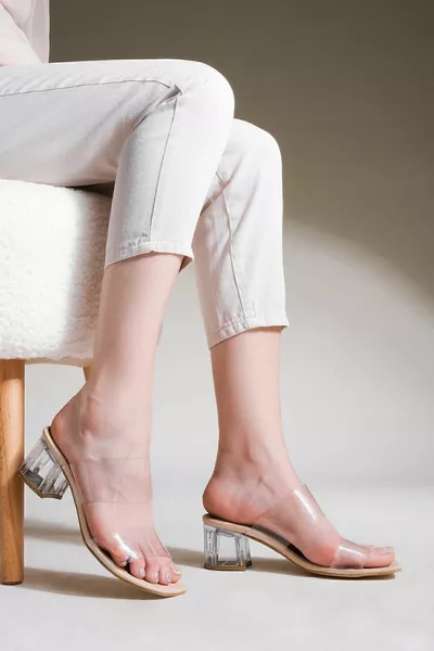 Dames Slippers met Transparante Hiel en Transparante Band Yesva Beige