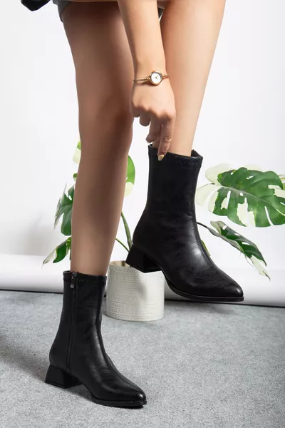 Сидни дамски ботуши с висок ток и заострен връх