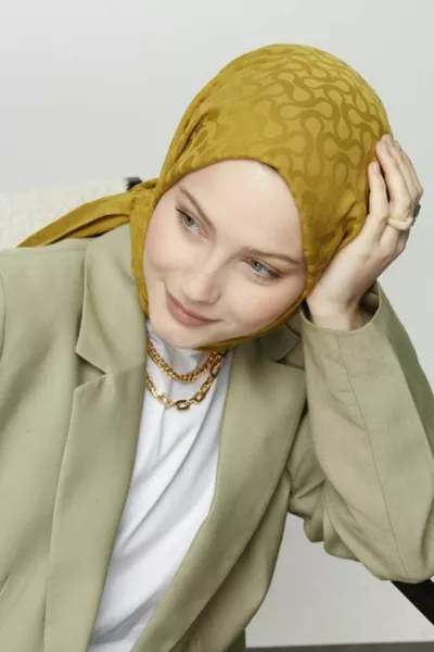 SAFRAN BLOOM PATTERNED HIJAB SCARF