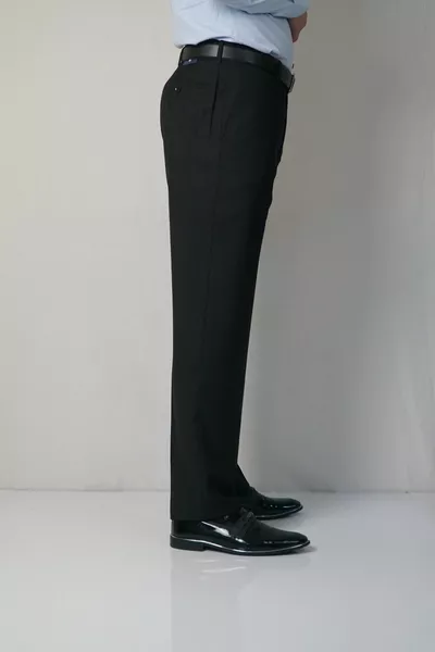 Pantaloni in tessuto poliviscosa battal taglio classico di alta qualità