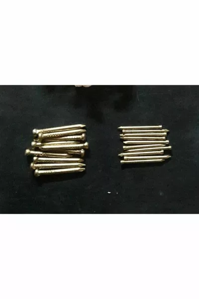 Бетонные гвозди для стены  штук ( тонких +  толстых) 3 см. (красивая упаковка)