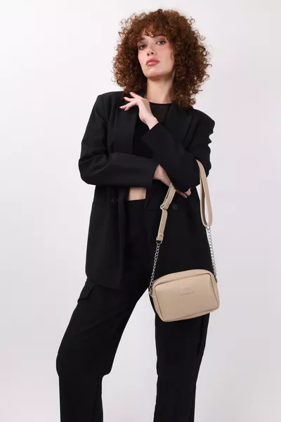 حقيبة كتف وصدر صغيرة نسائية بلون فيزون فاتح مع سلسلة وتفصيل ليوبارد