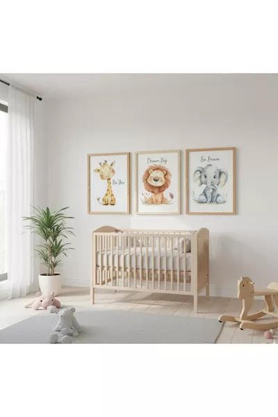 مجموعة غرفة الأطفال الفاخرة "زين"، مجموعة من 3 لوحات حائط مطبوعة بالأشعة فوق البنفسجية بإطار خشبي.