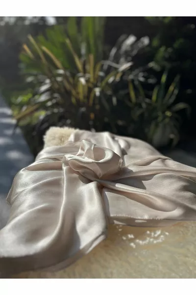 Блестящий атласный вечерний хиджаб с шалем