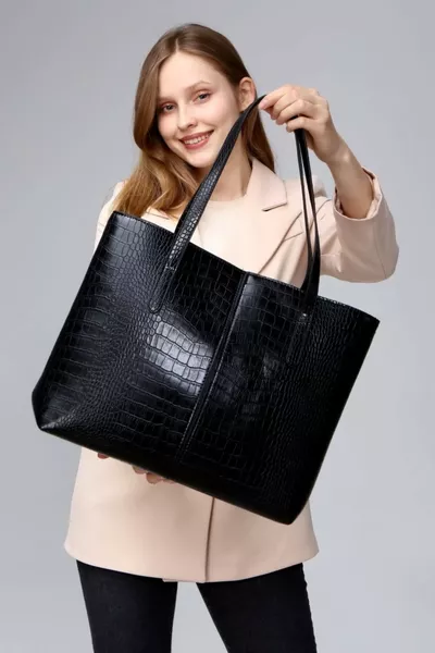 حقيبة يد وكتف كبيرة الحجم بنقشة تمساح للنساء السود