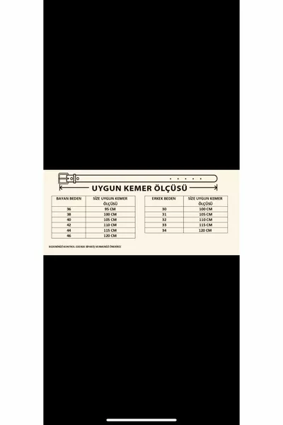 Ceinture en cuir synthétique noire 4 cm avec accessoires métalliques argentés et pyramides complètes