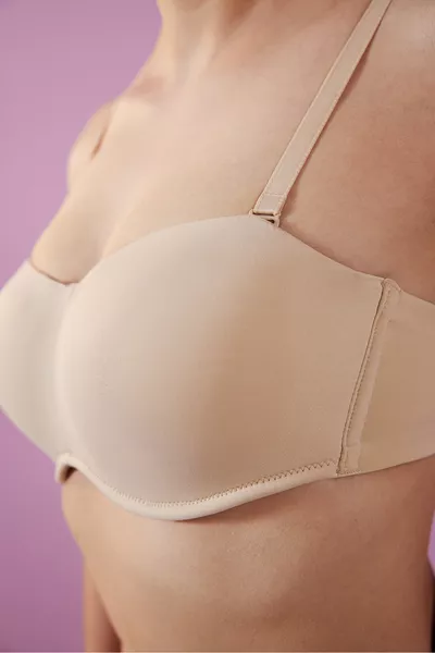 Бюстие в цвят „Роуз Форм“ с повдигащ ефект