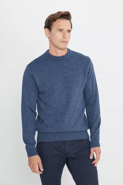 Мужской вязаный свитер-водолазка стандартного кроя голубого цвета с оттенком нефти, шерстяной