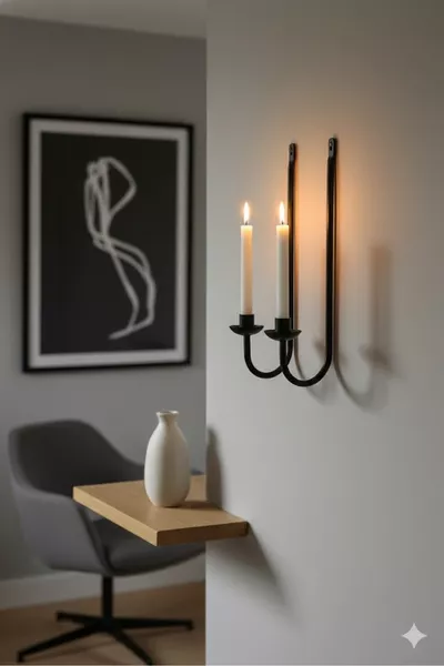 Прост черен метален свещник за стена, комплект от два декоративни свещника