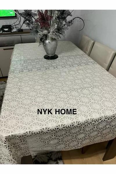 غطاء طاولة فاخر من الفينيل قابل للمسح بنقشة القش بجميع الألوان والمقاسات باللون الكريم