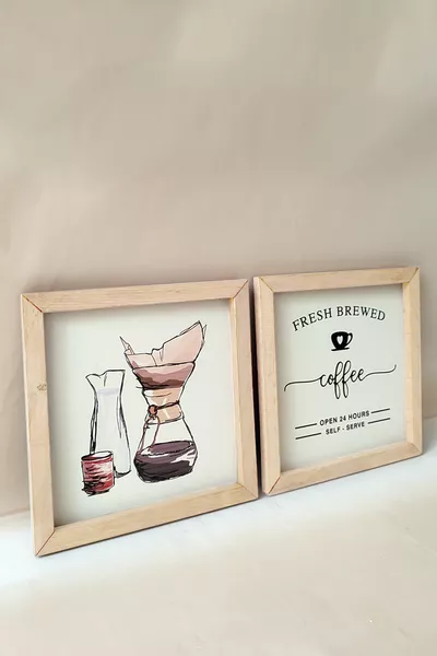 Koffiehoek, Set van Vers Gebrande Tafelbladen met Houten Lijst