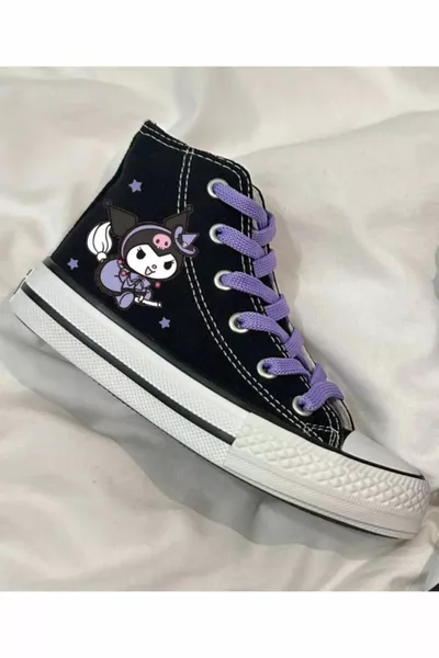 Sneaker sportiva nera lunga in lino con stampa Kuromi