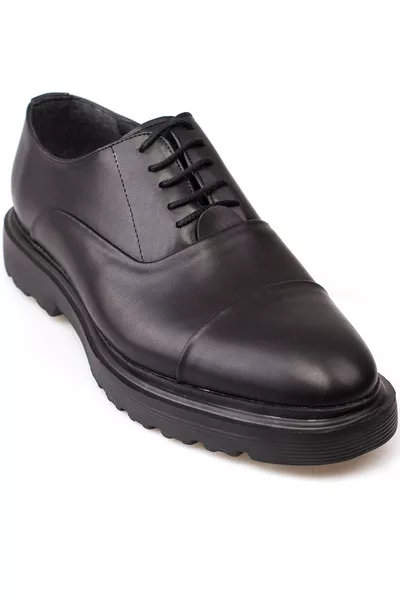 High-Heeled, Patent Leather and Matte Black Classic Men's Shoes Suitable for Wedding Suits and Formal Attire