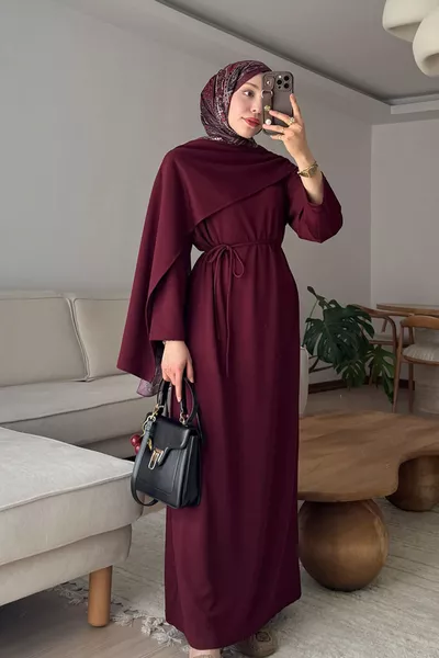 فستان بياقة شال باللون العنابي