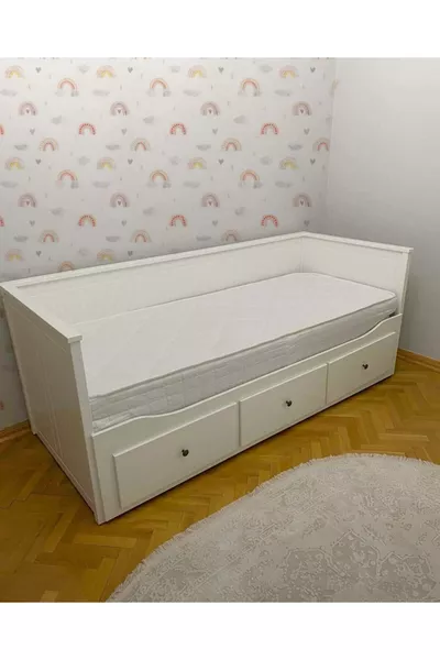 سرير قابل للطي