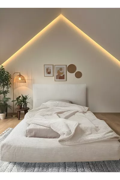 سرير ضيف دوبو مغطى بالقطيفة المخططة مع قاعدة وسرير مزدوج + رأس سرير + مرتبة مزدوجة