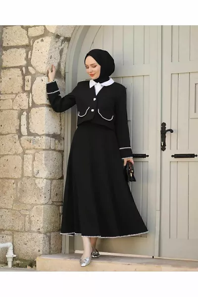 Completo con giacca ricamata