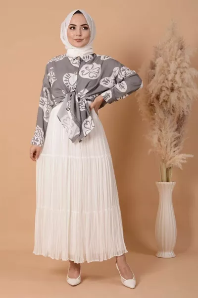 Women's White Pleated Lined Chiffon Crepe Skirt