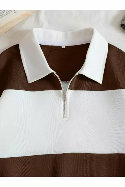 Felpa con collo a polo mezza zip marrone e bianca a blocchi di colore, tessuto che non scolorisce