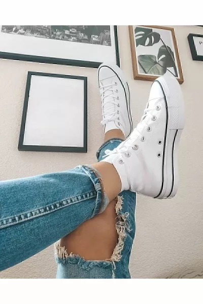 Кроссовки нового сезона с высоким воротником и толстой подошвой на шнуровке