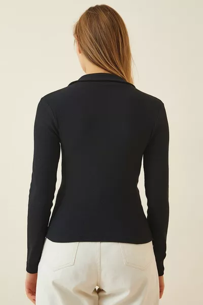 Camicetta corta nera da donna con collo a polo in vita