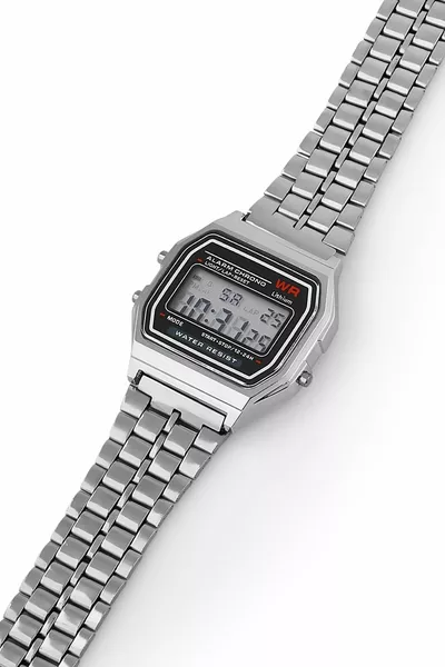 Silberne Armbanduhr