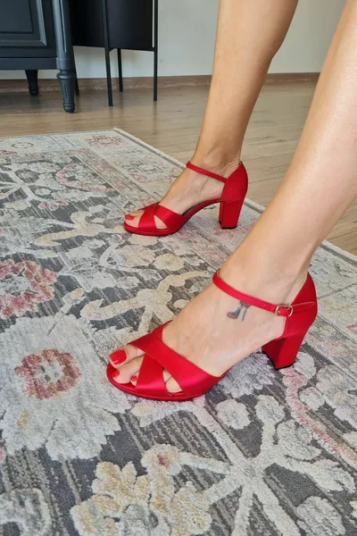   Abiti da sera con tacco spesso da donna con tacchi