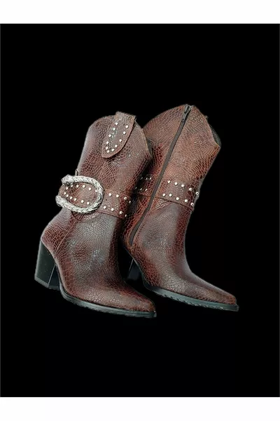 Korte cowboylaarzen met krokodillengesp