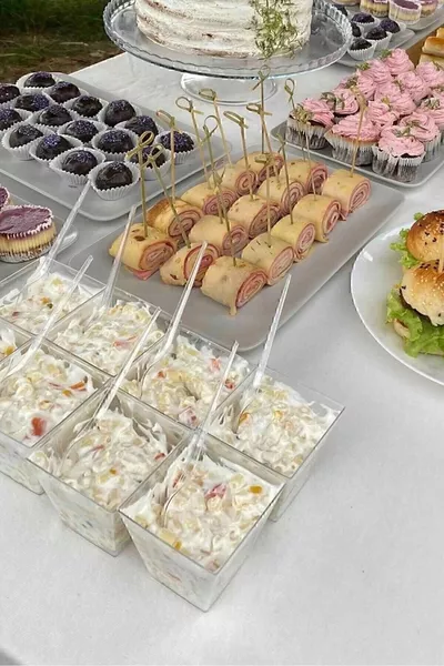 Cubic Prism Clear Plastic Presentation Container Without Lid  Cc  Pieces for Desserts, Appetizers & Salad