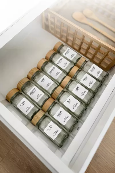 طقم توابل زجاجي مربع بغطاء من الخيزران / مع بطاقة هدية لكل قطعة / طقم توابل