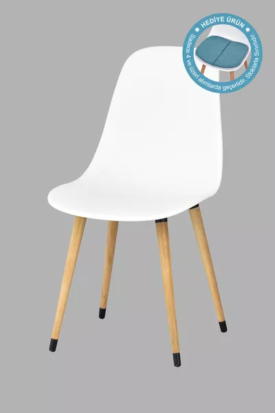 Sedia bianca in plastica con gambe in legno naturale Eames