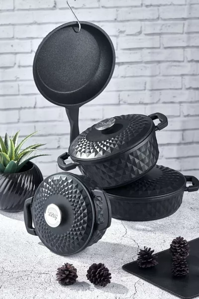 Carabella 7-Piece Cast Pot Set Black