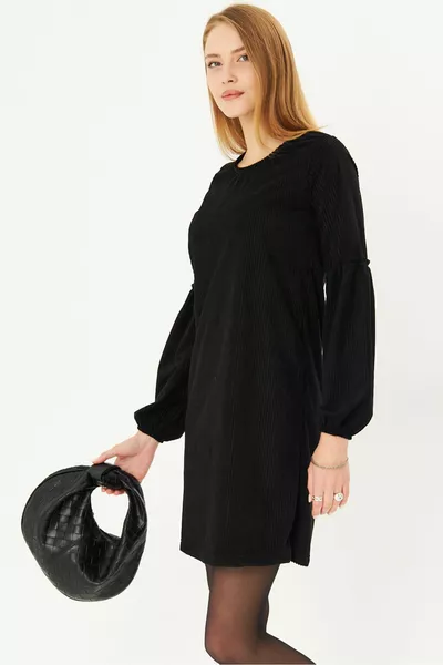 المرأة أسود الأكمام بالون المخملية اللباس 