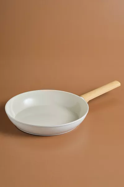 x Refika Швейцарский кристальный миндальный крем Сковорода с индукционным дном  см