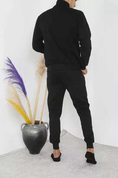 Мъжки черен анцуг с цип