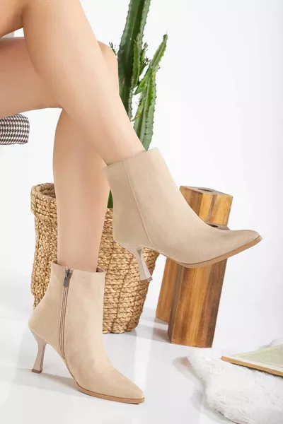 أحذية نسائية مدببة الموسم الجديد سيارات الدفع الرباعي الفاخرة