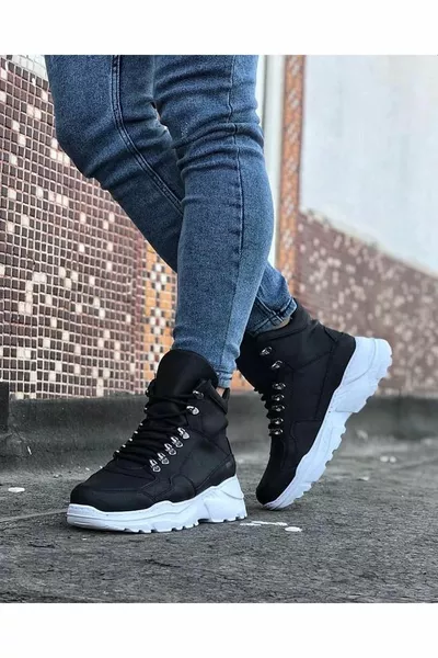 Wagoon  Bottes longues à lacets de couleur noire