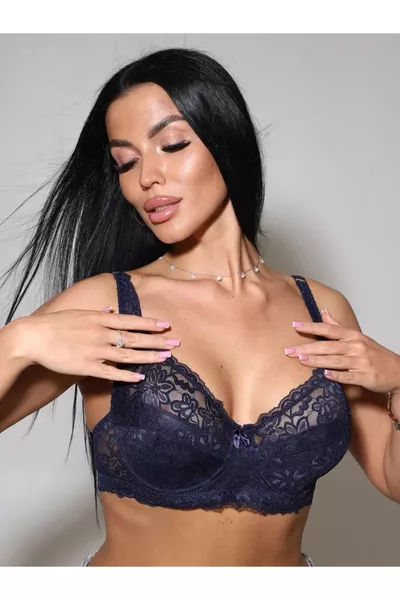 صدرية نصف شفافة بدون حشوة بتفاصيل دانتيل من اسبيرا موديل، باللون الكحلي