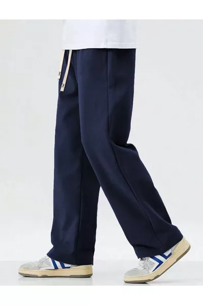 بنطال رياضي واسع القصة بلون كحلي مع أرجل مستقيمة وراحة في اللبس